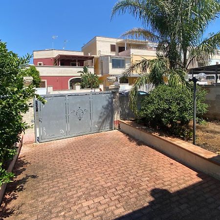 Dimora Degli Agrumi Villa Torre Lapillo Exteriör bild